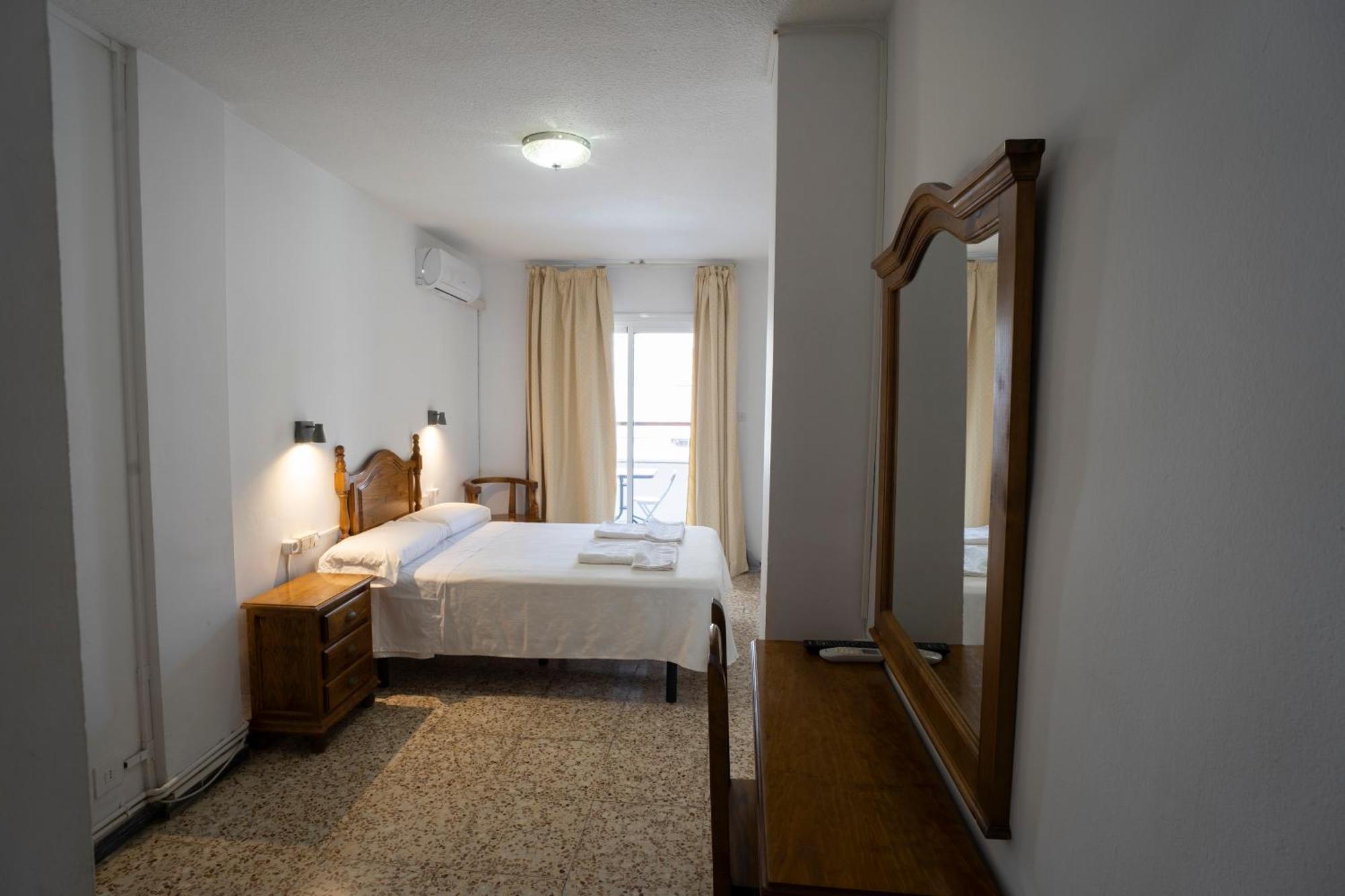 Hostal Residencia Pasaje Новельда Экстерьер фото